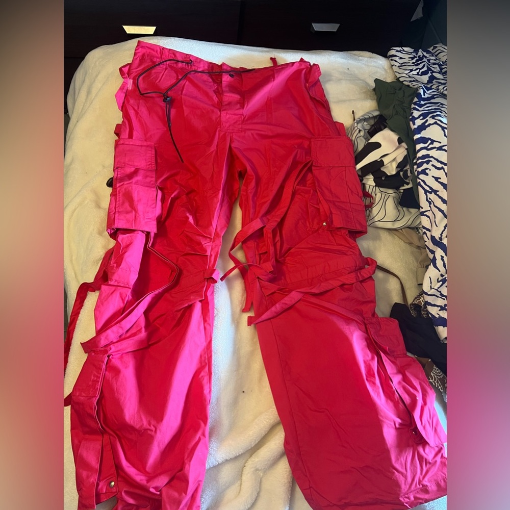 Woman’s pink cargo pants